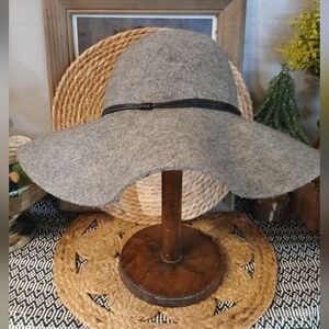 Nordstrom 100% wool hat